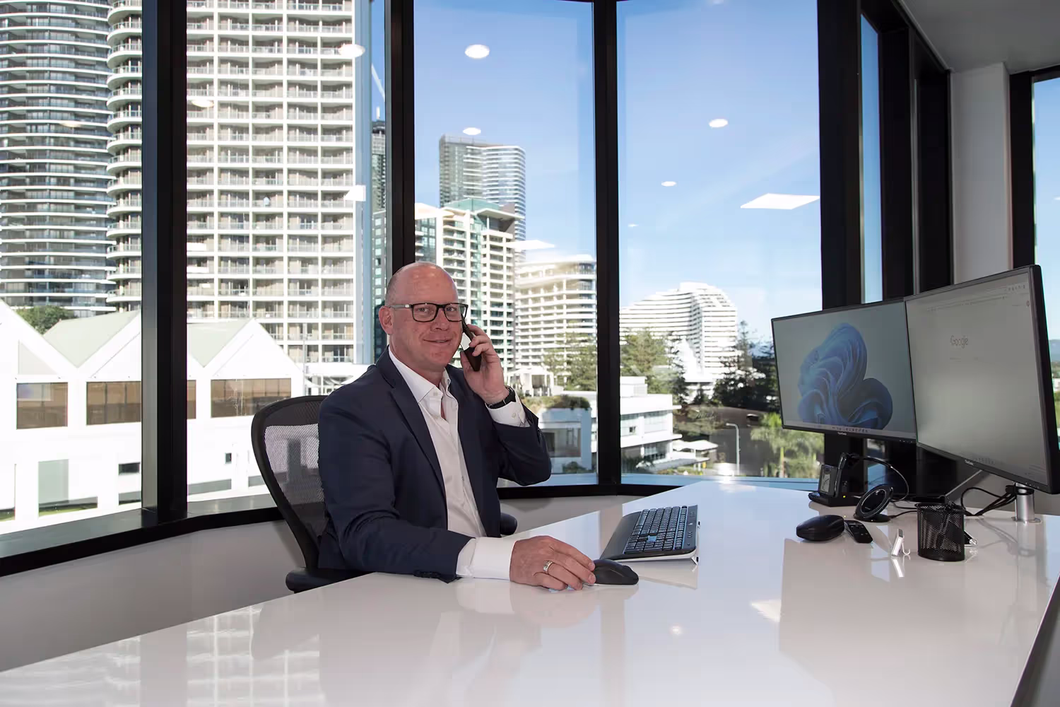 Local Coolangatta businesses receiving expert IT support services